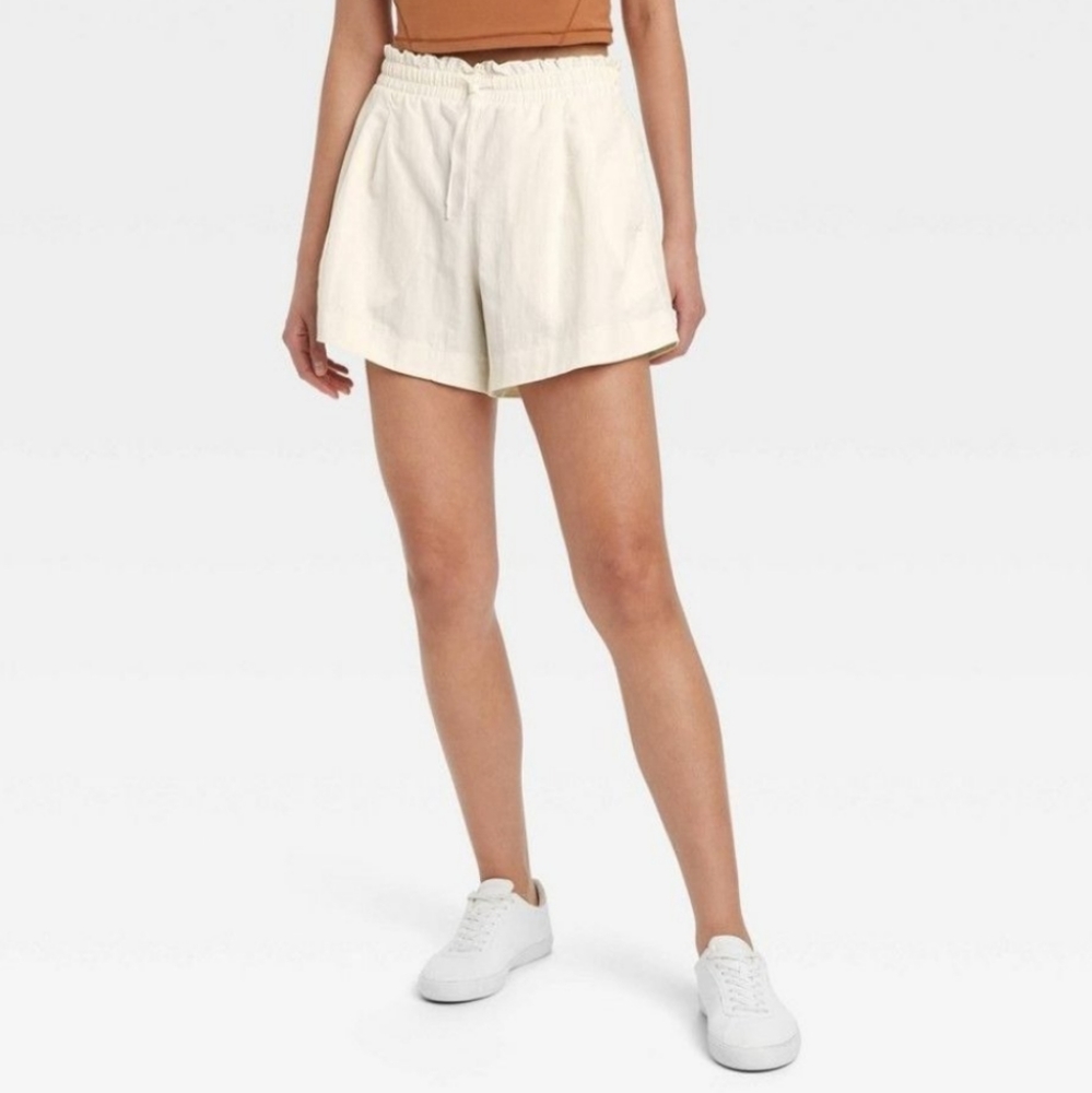 New White High Rise Flex Shorts from all in motion